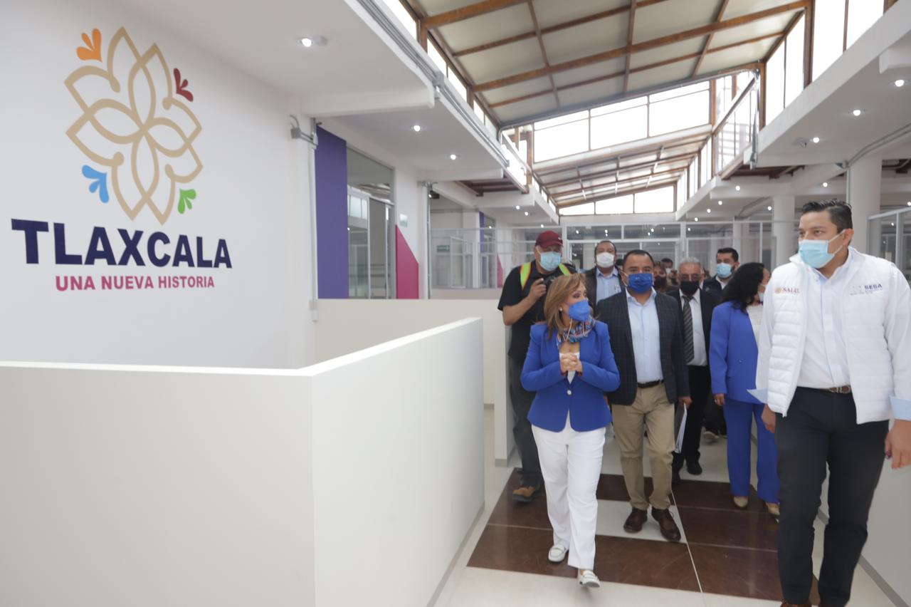 Recorren autoridades nuevas oficinas de la SESA; se ubican en Apetatitlán